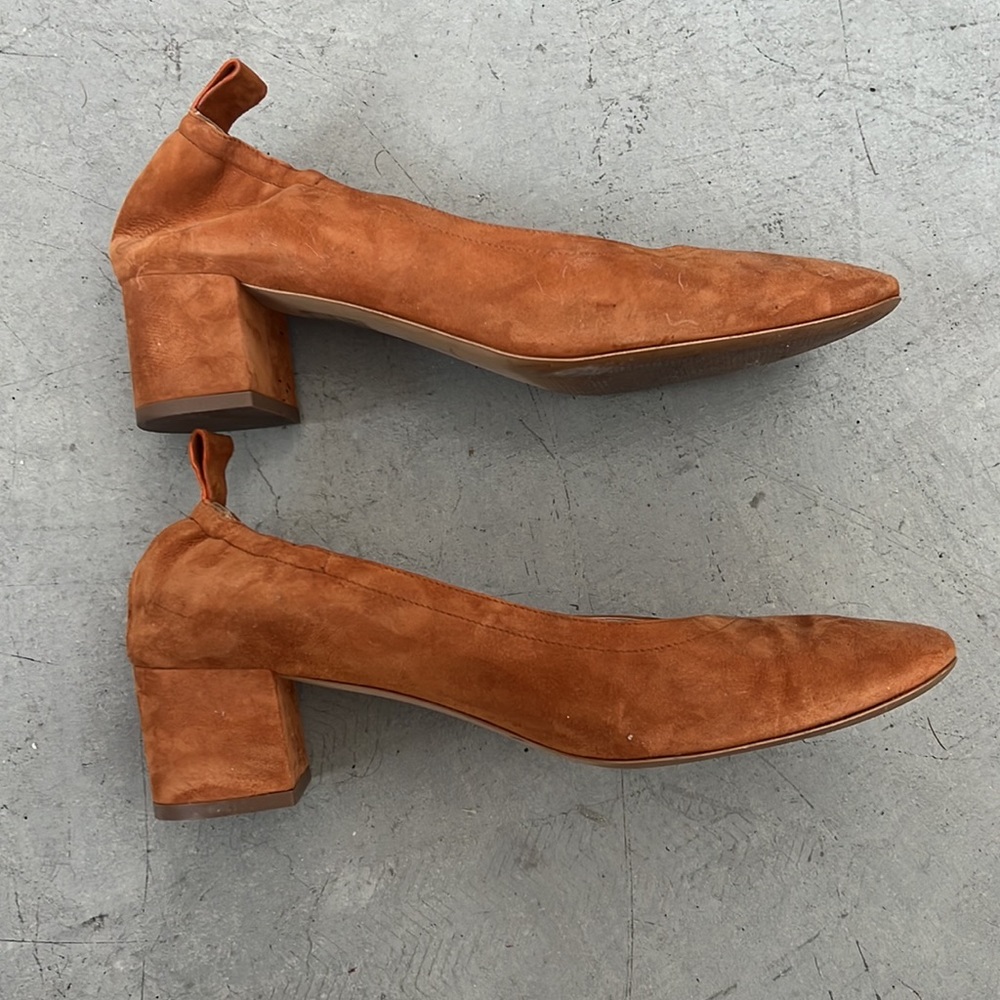 Everlane Day Heels — Cognac Suede — Size 11 — Excellent Used Quality